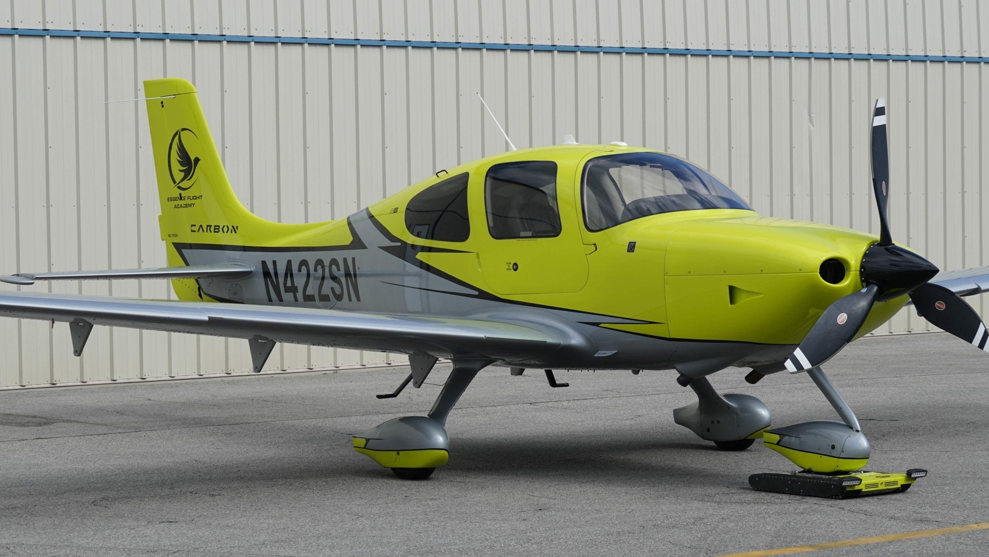 Cirrus SR22 used for luxury discovery flights for two at Van Nuys Airport, Los Angeles