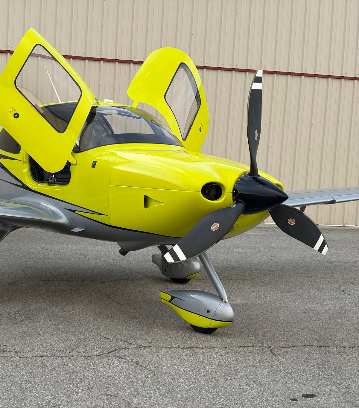 Cirrus SR22 Turbo front quarter with both doors open