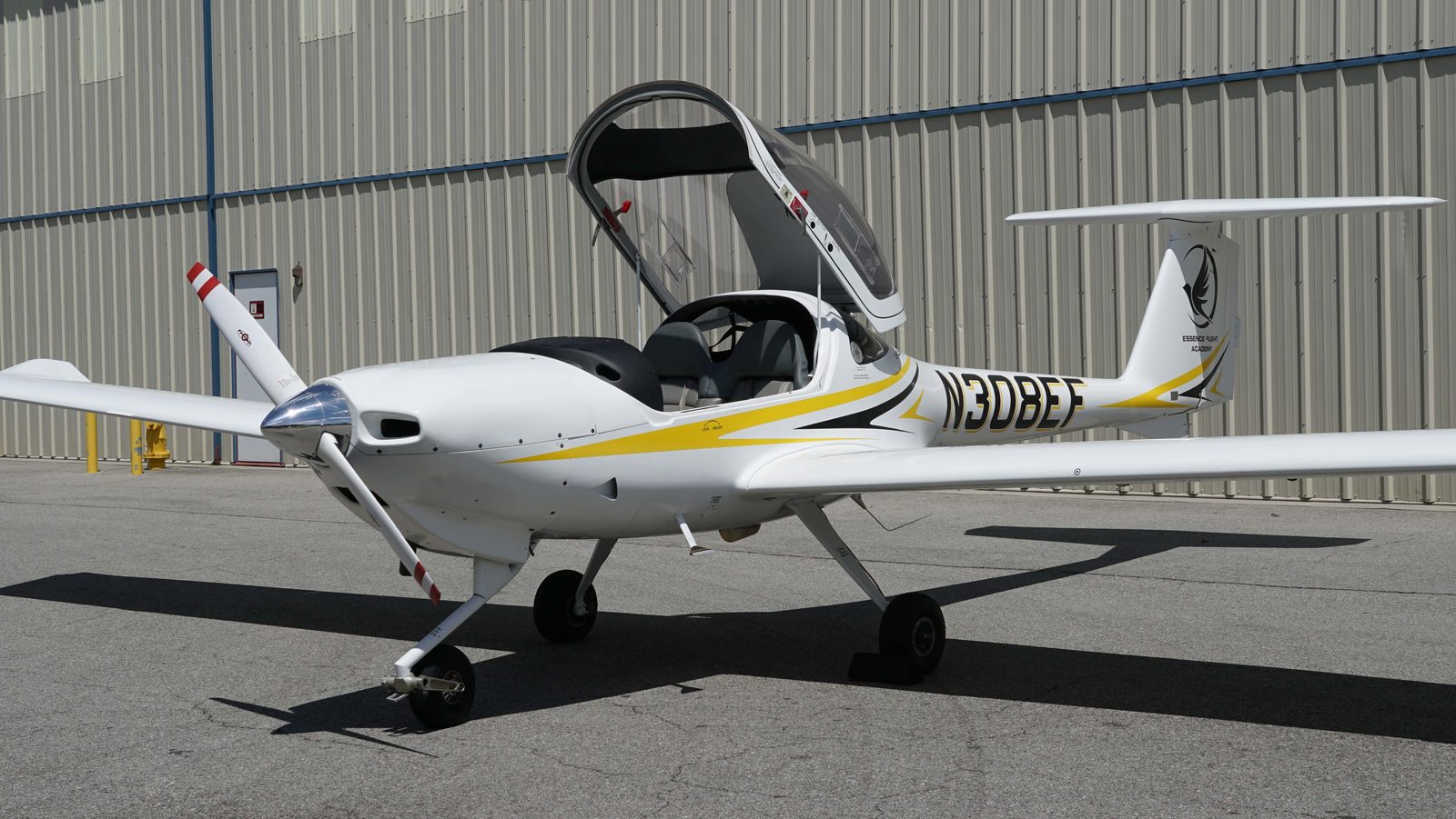 Three-quarter view of a Diamond DA20 two-seat trainer on the ramp